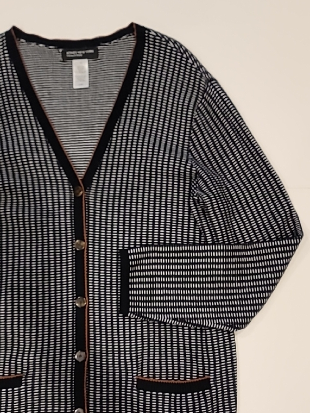 Jones New York Black and White Knit Long Cardigan - Picture 2 of 9